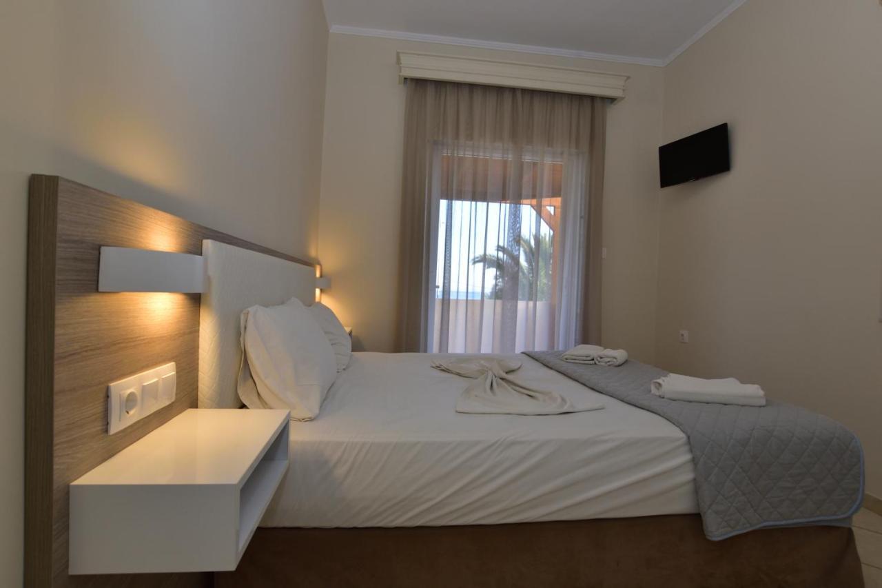 Flisvos Rooms Palaiochora Dış mekan fotoğraf