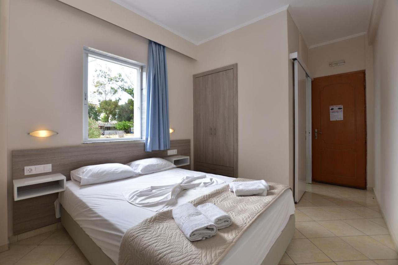 Flisvos Rooms Palaiochora Dış mekan fotoğraf