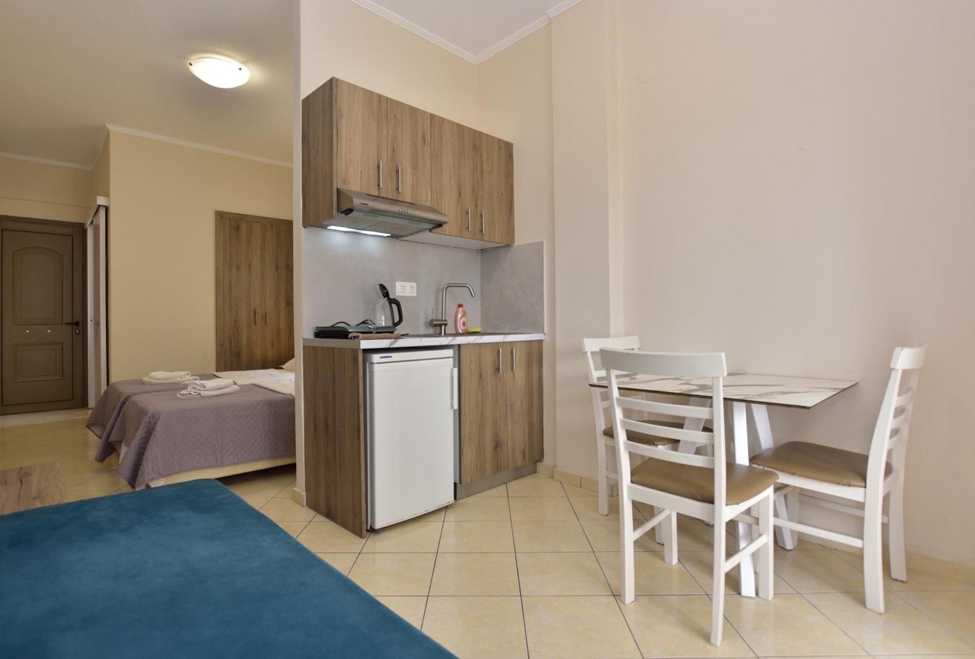 Flisvos Rooms Palaiochora Dış mekan fotoğraf
