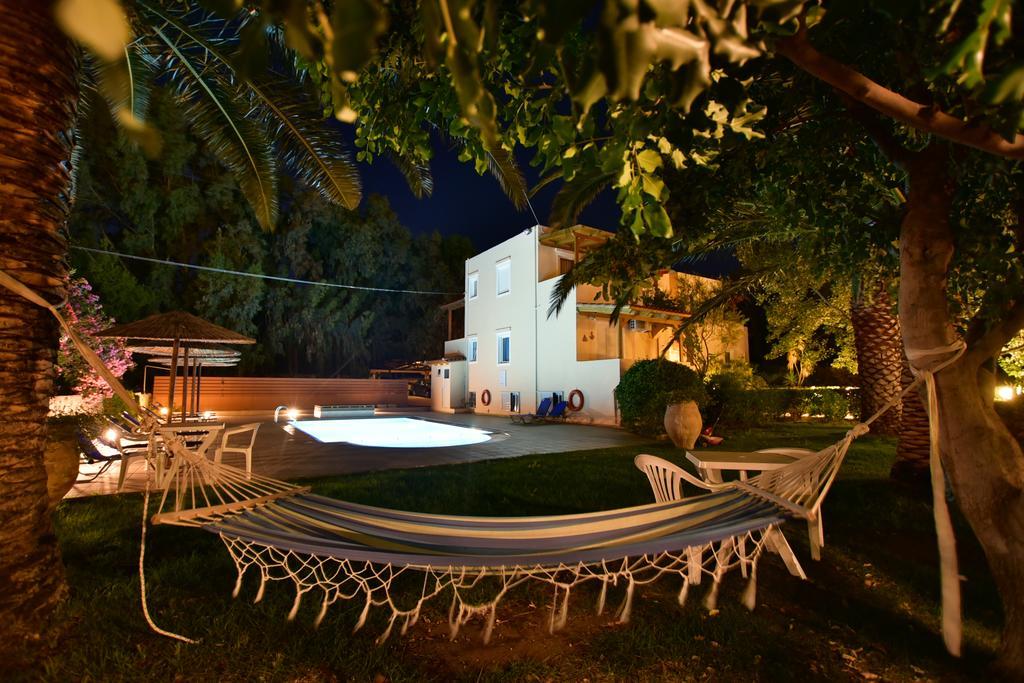 Flisvos Rooms Palaiochora Dış mekan fotoğraf