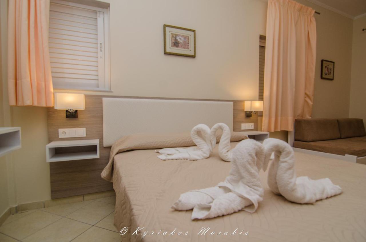 Flisvos Rooms Palaiochora Dış mekan fotoğraf